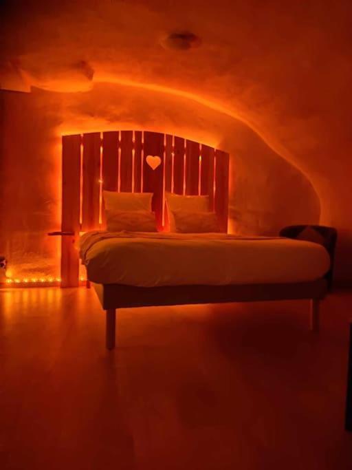 Nuit Romantique Avec Spa Privatif Meilhaud Dış mekan fotoğraf