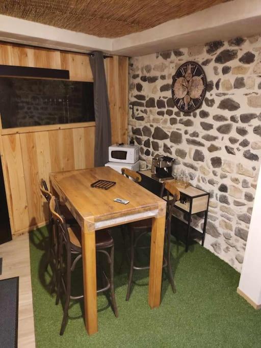 Nuit Romantique Avec Spa Privatif Meilhaud Dış mekan fotoğraf